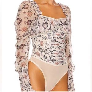 NWT Free People Bridgerton Brunch Date Ivory
Combo Bodysuit